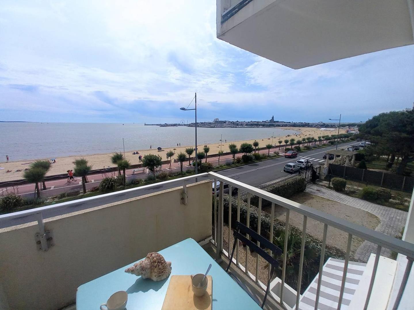 Royan - Vue Mer Pour Cet Appartement Face A La Plage - Grande Conche Екстериор снимка