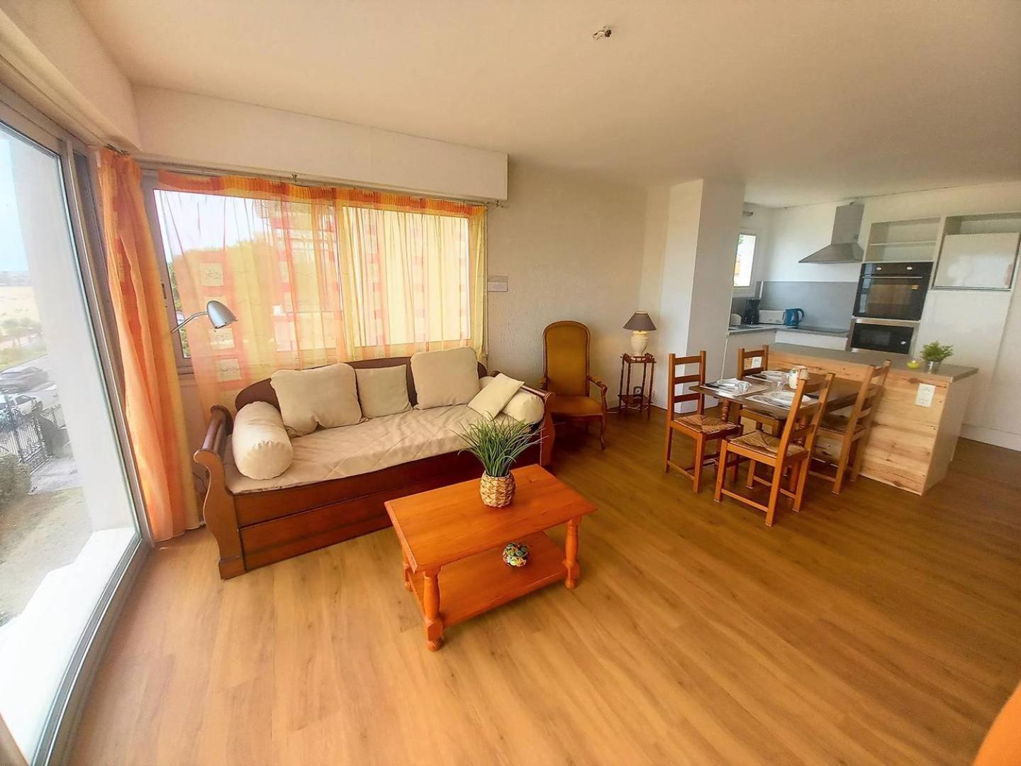 Royan - Vue Mer Pour Cet Appartement Face A La Plage - Grande Conche Екстериор снимка